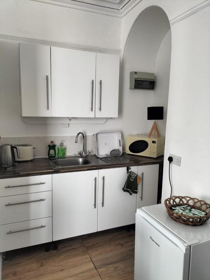 Brynawel Apartment Aberystwyth Bagian luar foto