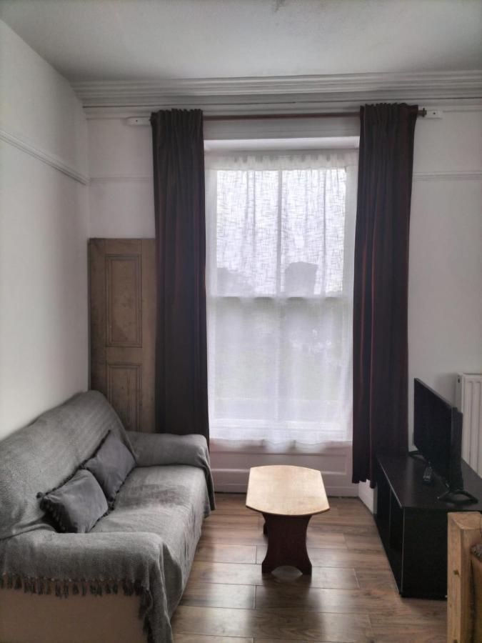 Brynawel Apartment Aberystwyth Bagian luar foto